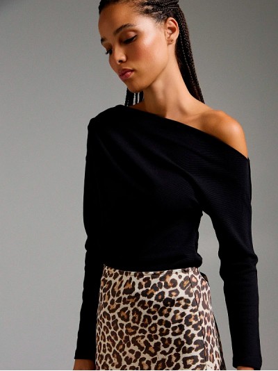 CAMISETA ASIMETRICA 2