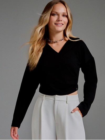 CAMISETA CRUZADA C/CAPUCHA