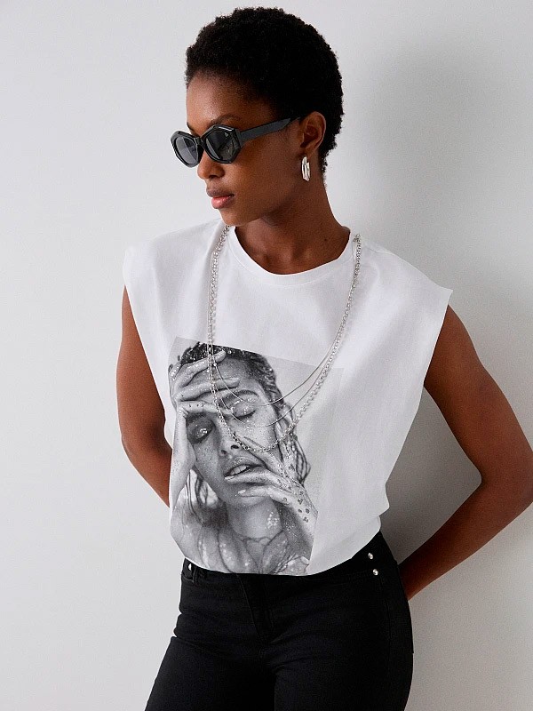 CAMISETA C/CADENA